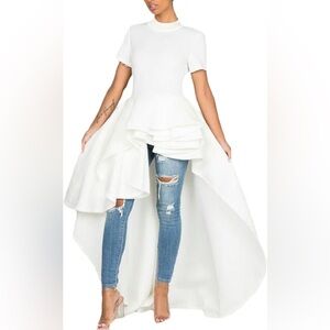 AKIRA Hollywood Asymmetrical Top - White LARGE